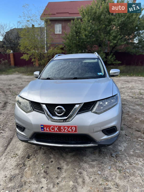 Внедорожник / Кроссовер Nissan Rogue 2015 в Киеве