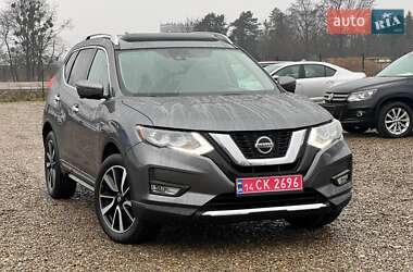 Внедорожник / Кроссовер Nissan Rogue 2018 в Стрые