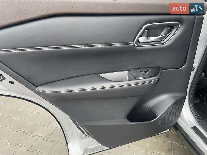 Позашляховик / Кросовер Nissan Rogue 2021 в Вінниці