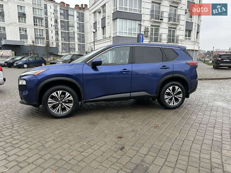 Внедорожник / Кроссовер Nissan Rogue 2021 в Ивано-Франковске