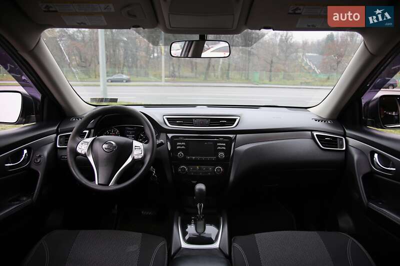Внедорожник / Кроссовер Nissan Rogue 2015 в Харькове