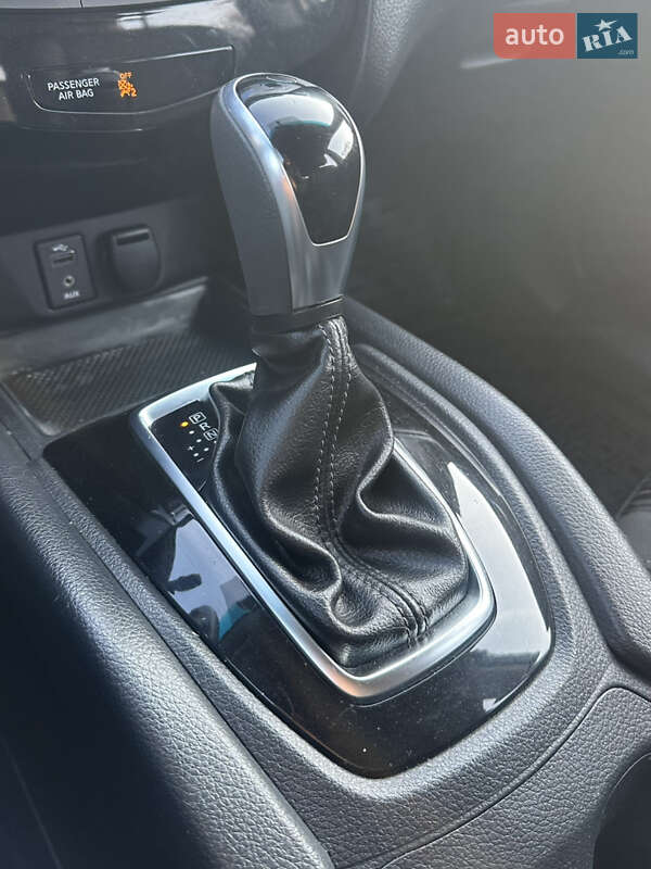 Внедорожник / Кроссовер Nissan Rogue 2016 в Днепре фото 31 Внедорожник / Кроссовер Nissan Rogue 2016 в Днепре