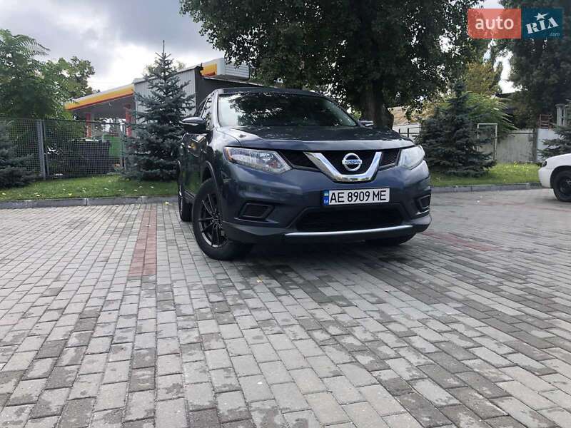 Внедорожник / Кроссовер Nissan Rogue 2016 в Днепре