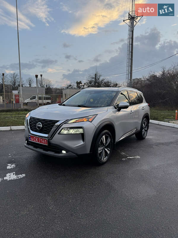 Внедорожник / Кроссовер Nissan Rogue 2021 в Харькове