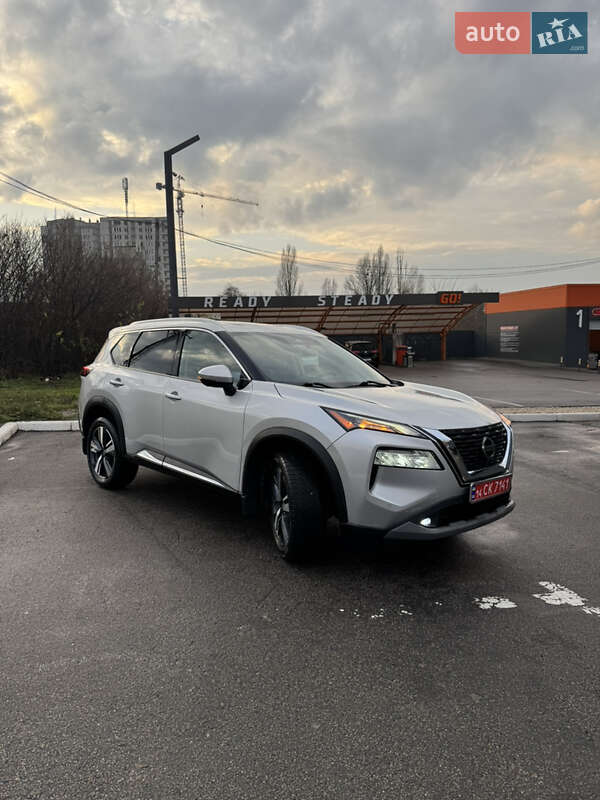 Внедорожник / Кроссовер Nissan Rogue 2021 в Харькове