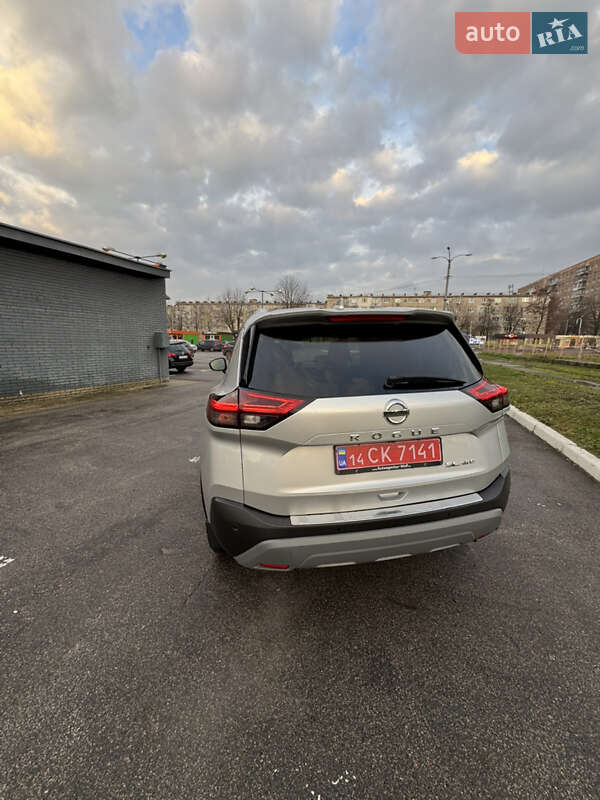 Внедорожник / Кроссовер Nissan Rogue 2021 в Харькове