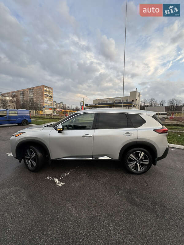 Внедорожник / Кроссовер Nissan Rogue 2021 в Харькове