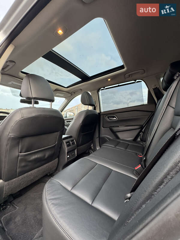 Внедорожник / Кроссовер Nissan Rogue 2021 в Харькове