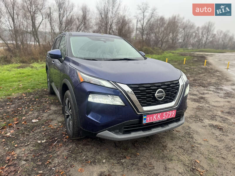 Внедорожник / Кроссовер Nissan Rogue 2021 в Киеве