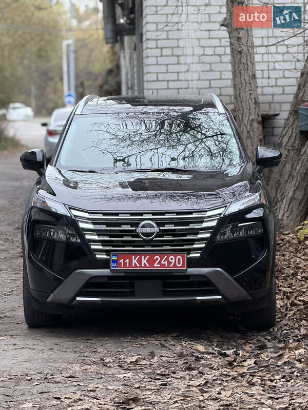Внедорожник / Кроссовер Nissan Rogue 2024 в Киеве