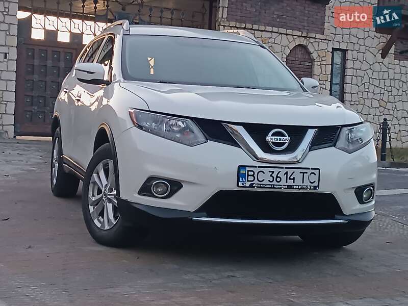 Внедорожник / Кроссовер Nissan Rogue 2016 в Львове