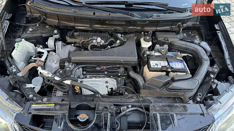 Позашляховик / Кросовер Nissan Rogue 2016 в Павлограді