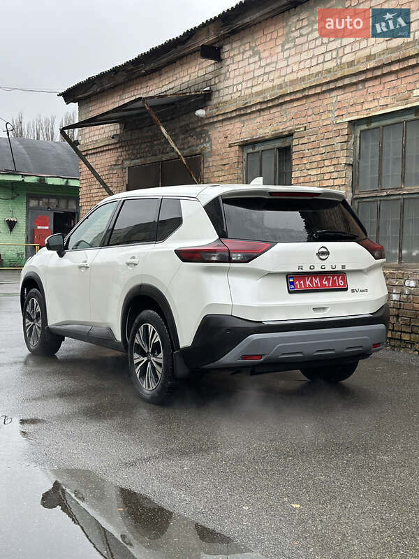 Внедорожник / Кроссовер Nissan Rogue 2021 в Киеве