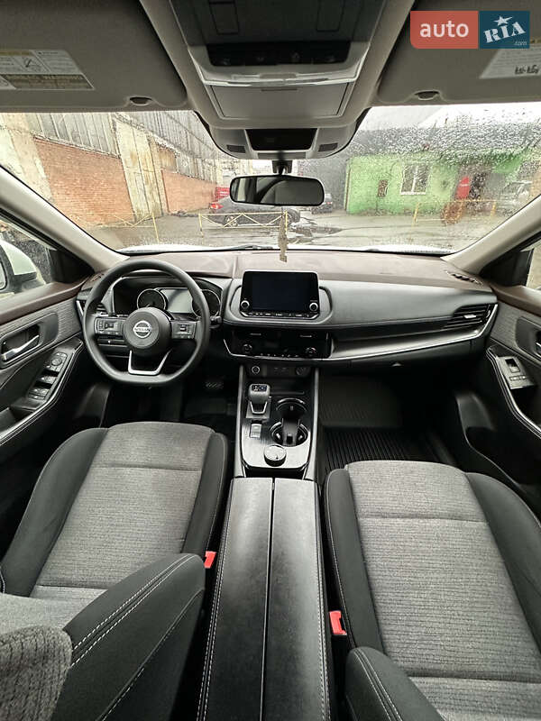 Внедорожник / Кроссовер Nissan Rogue 2021 в Киеве