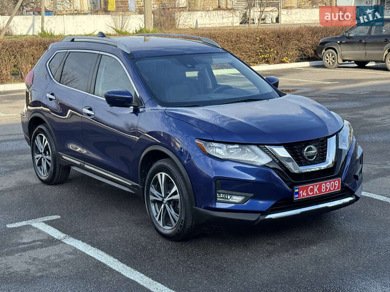 Внедорожник / Кроссовер Nissan Rogue 2018 в Полтаве