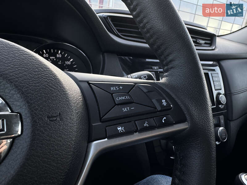 Внедорожник / Кроссовер Nissan Rogue 2018 в Полтаве