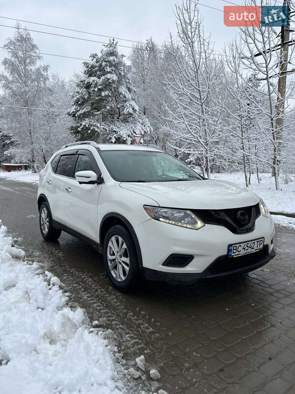 Внедорожник / Кроссовер Nissan Rogue 2016 в Новояворовске фото Внедорожник / Кроссовер Nissan Rogue 2016 в Новояворовске