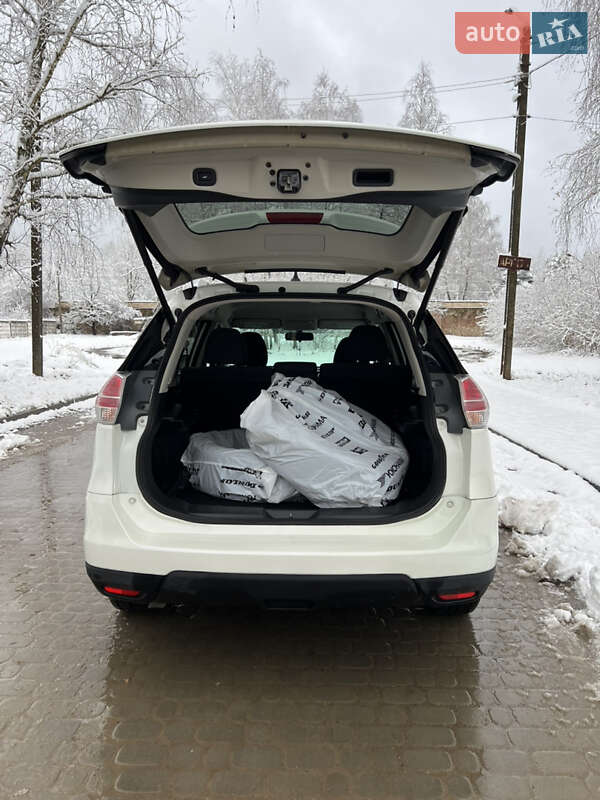 Внедорожник / Кроссовер Nissan Rogue 2016 в Новояворовске фото 9 Внедорожник / Кроссовер Nissan Rogue 2016 в Новояворовске