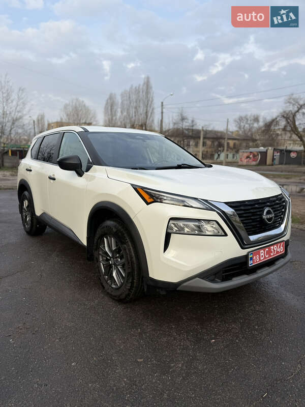 Внедорожник / Кроссовер Nissan Rogue 2022 в Харькове