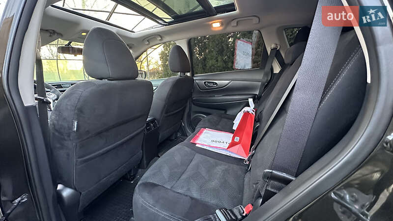 Позашляховик / Кросовер Nissan Rogue 2016 в Павлограді