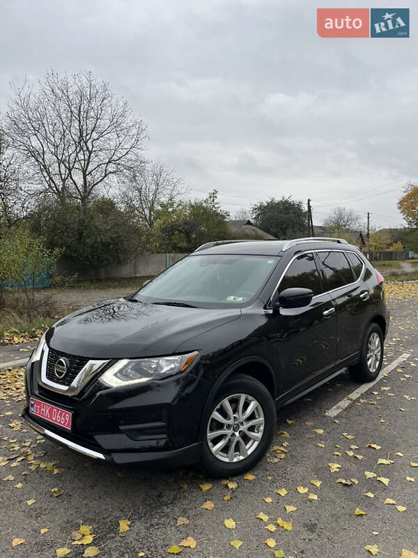 Внедорожник / Кроссовер Nissan Rogue 2019 в Ромнах