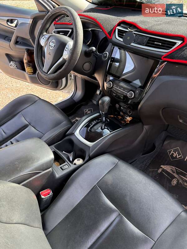 Позашляховик / Кросовер Nissan Rogue 2015 в Луцьку