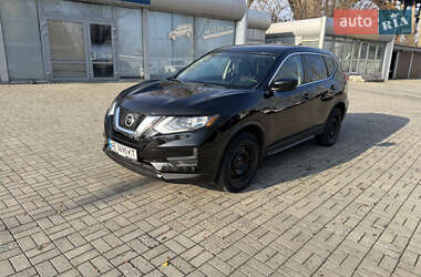 Позашляховик / Кросовер Nissan Rogue 2017 в Дніпрі