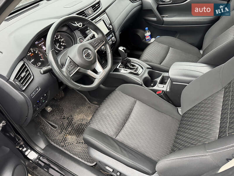 Внедорожник / Кроссовер Nissan Rogue 2018 в Киеве