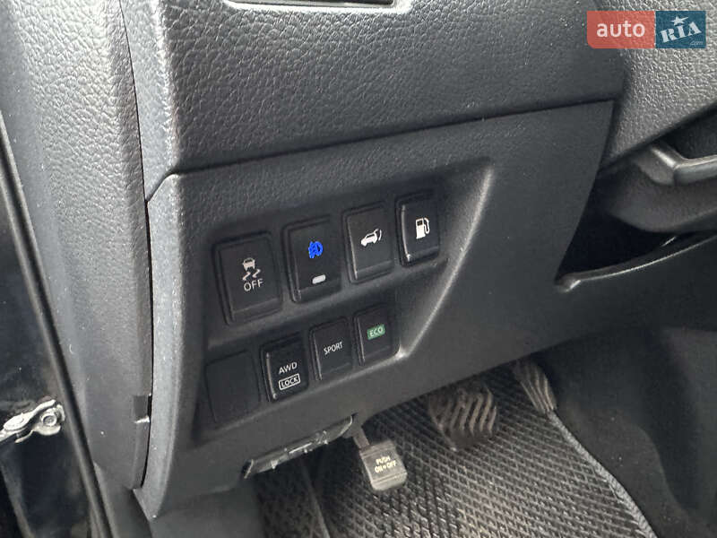 Внедорожник / Кроссовер Nissan Rogue 2018 в Киеве