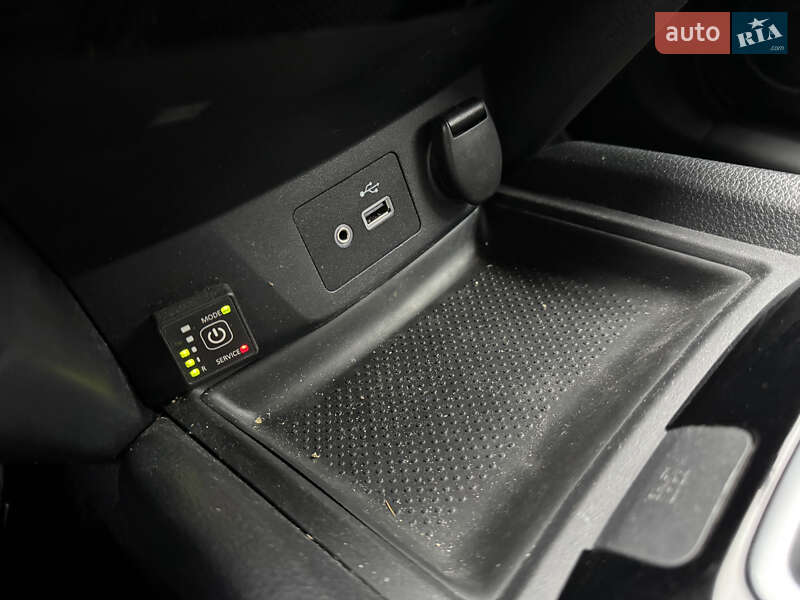 Внедорожник / Кроссовер Nissan Rogue 2018 в Киеве