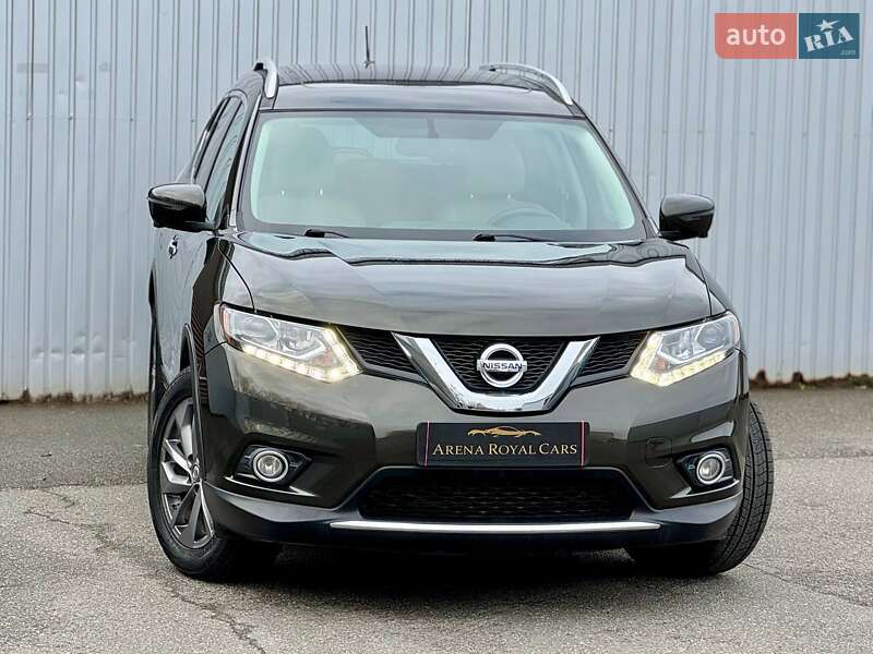 Внедорожник / Кроссовер Nissan Rogue 2015 в Киеве
