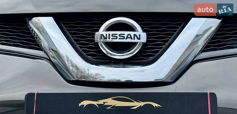 Внедорожник / Кроссовер Nissan Rogue 2015 в Киеве