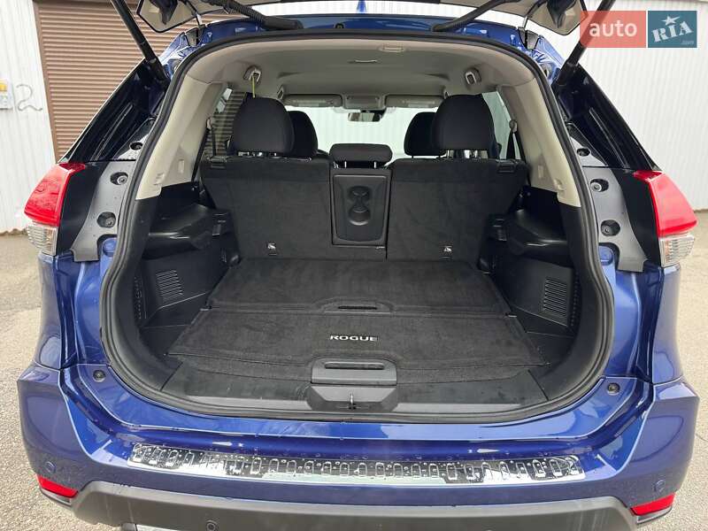 Внедорожник / Кроссовер Nissan Rogue 2019 в Киеве