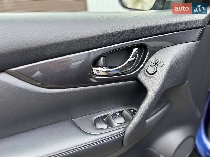 Внедорожник / Кроссовер Nissan Rogue 2019 в Киеве