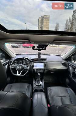 Внедорожник / Кроссовер Nissan Rogue 2017 в Харькове