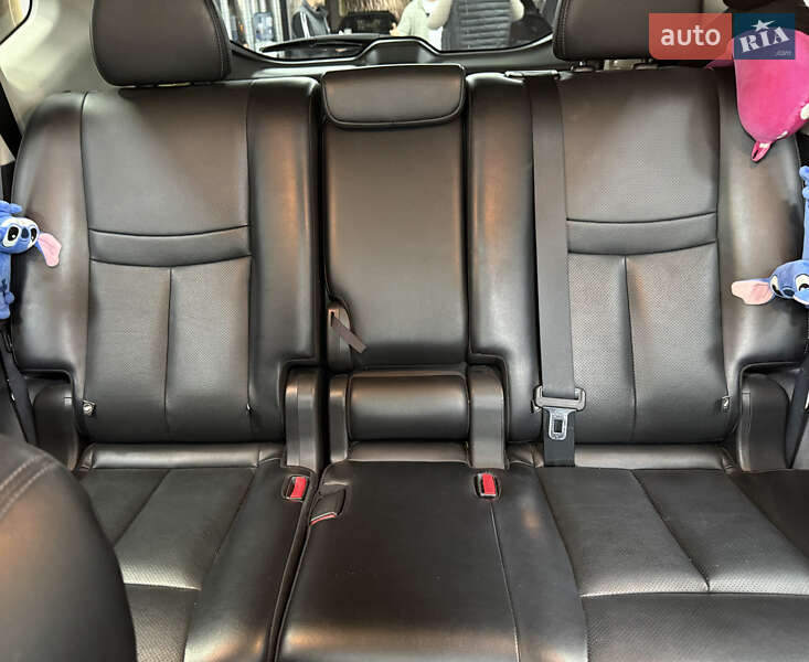 Внедорожник / Кроссовер Nissan Rogue 2018 в Одессе