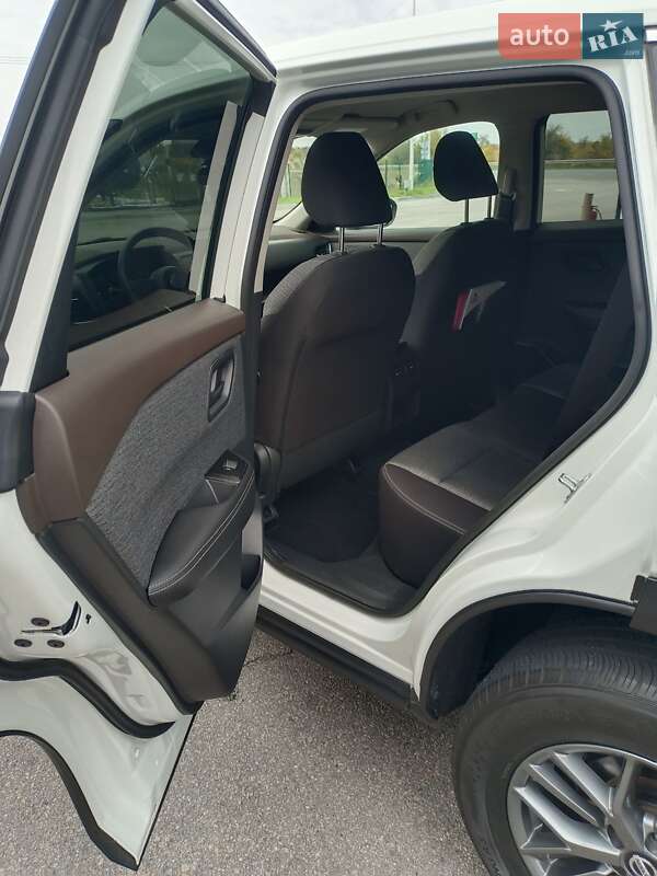 Внедорожник / Кроссовер Nissan Rogue 2021 в Днепре