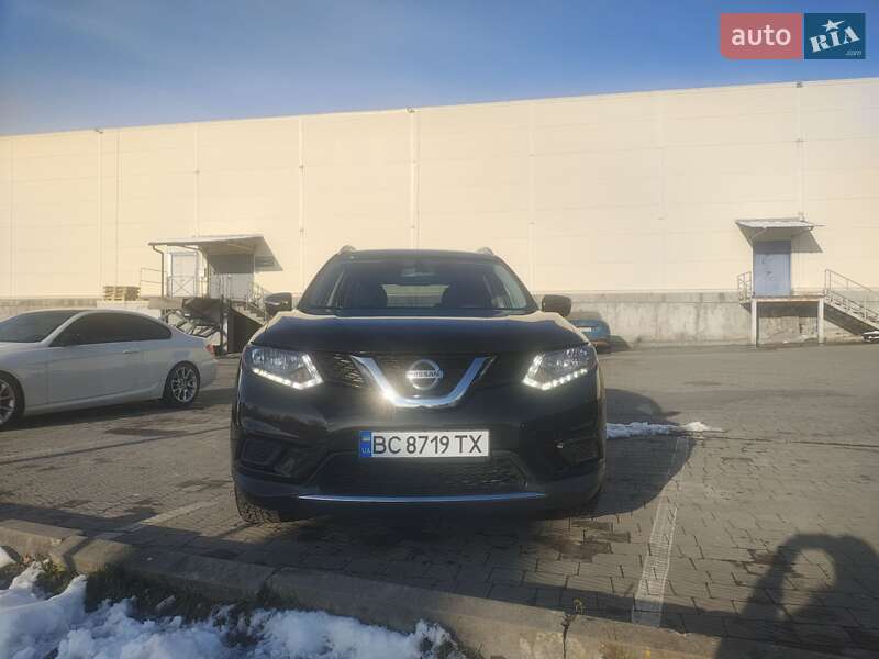 Внедорожник / Кроссовер Nissan Rogue 2016 в Львове