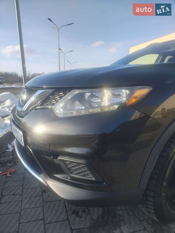 Внедорожник / Кроссовер Nissan Rogue 2016 в Львове