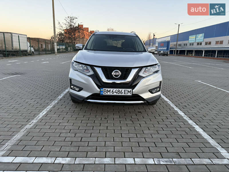 Позашляховик / Кросовер Nissan Rogue 2020 в Ромнах