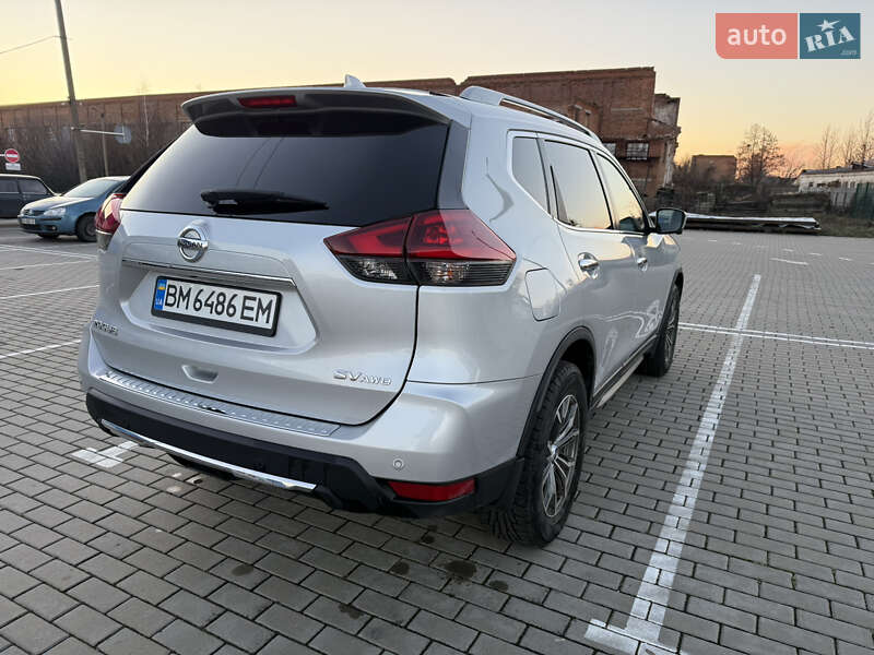 Позашляховик / Кросовер Nissan Rogue 2020 в Ромнах