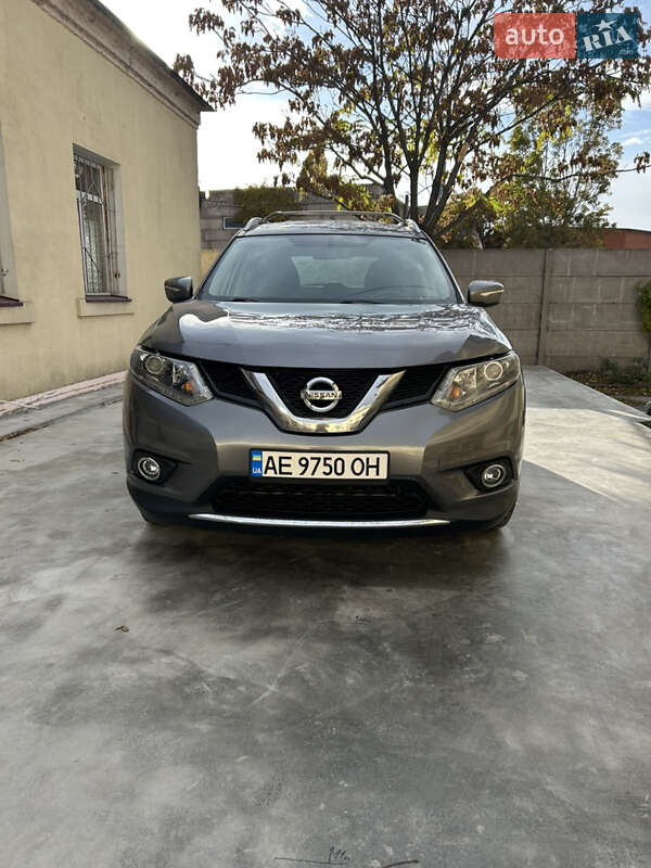 Внедорожник / Кроссовер Nissan Rogue 2014 в Днепре