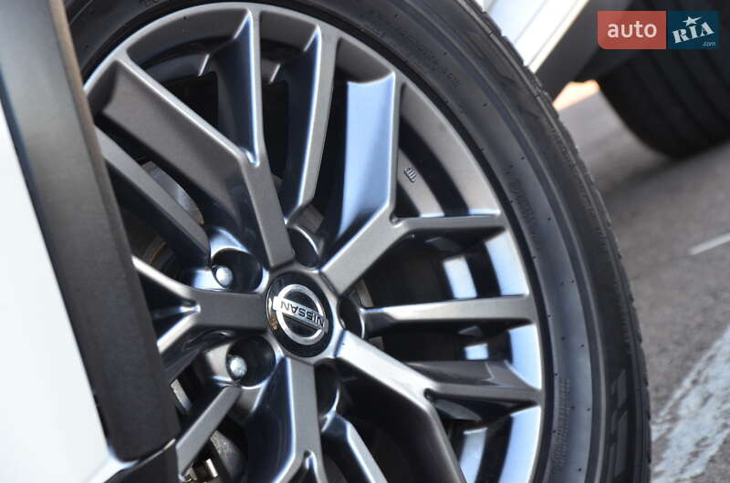 Внедорожник / Кроссовер Nissan Rogue 2021 в Дрогобыче