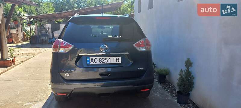 Позашляховик / Кросовер Nissan Rogue 2016 в Береговому