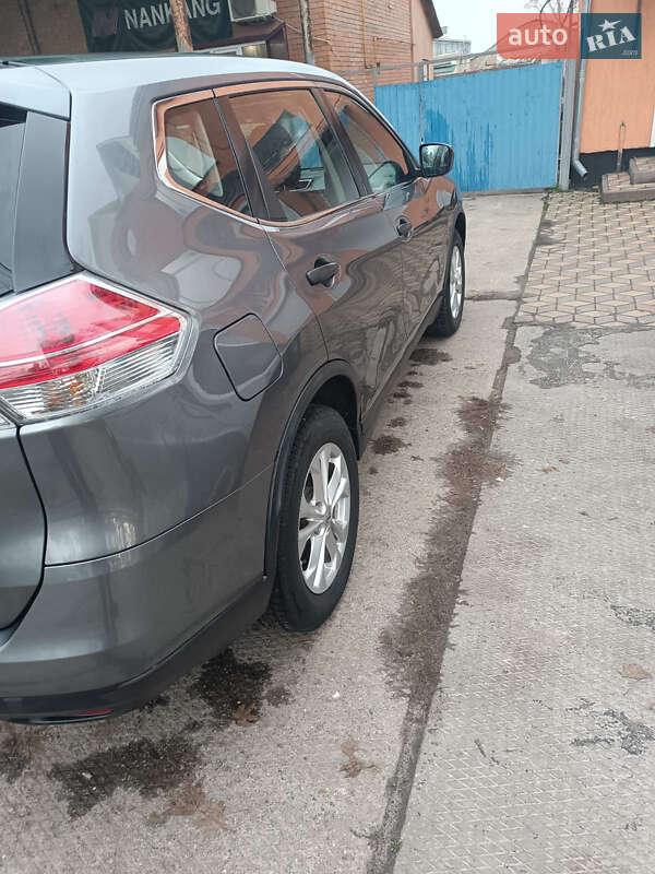 Позашляховик / Кросовер Nissan Rogue 2016 в Лубнах