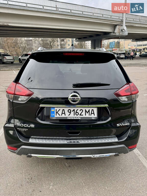 Позашляховик / Кросовер Nissan Rogue 2018 в Києві