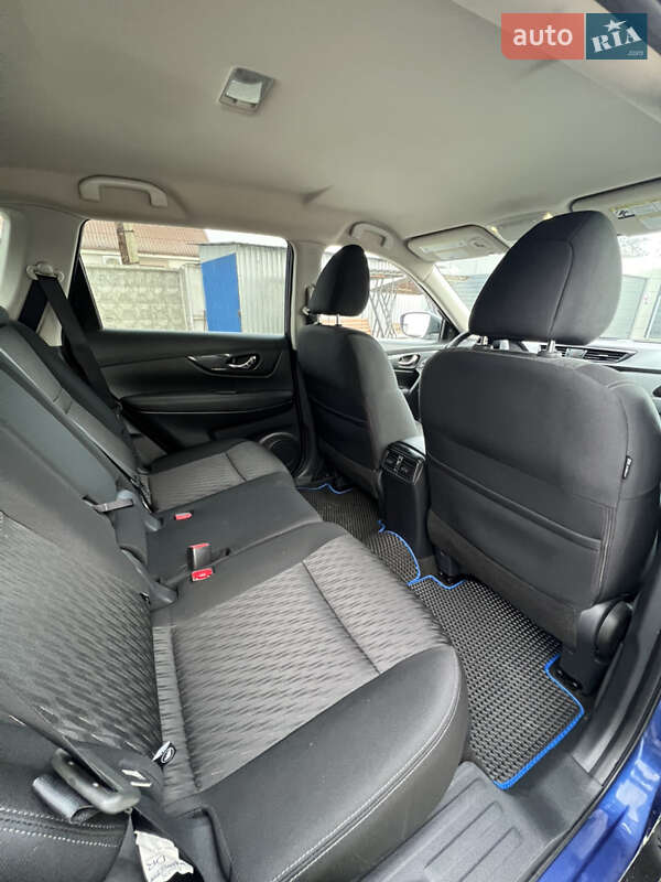 Внедорожник / Кроссовер Nissan Rogue 2017 в Белой Церкви