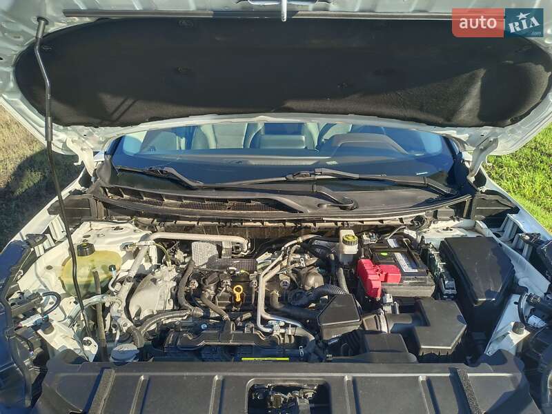 Внедорожник / Кроссовер Nissan Rogue 2021 в Днепре