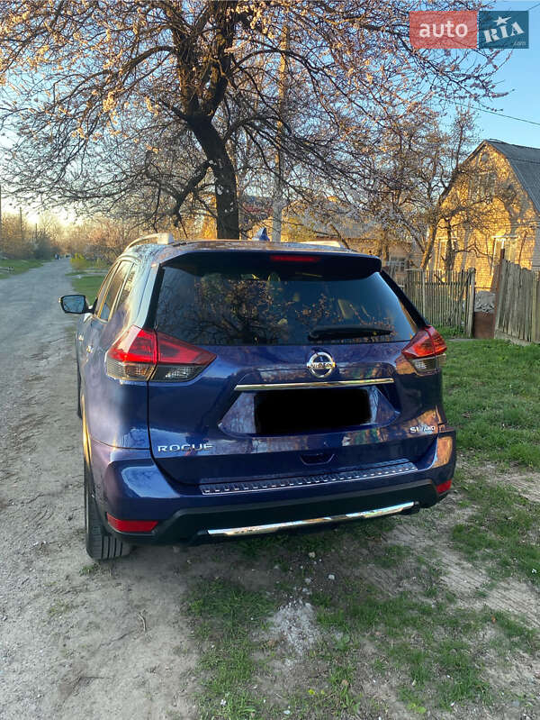 Позашляховик / Кросовер Nissan Rogue 2017 в Дніпрі