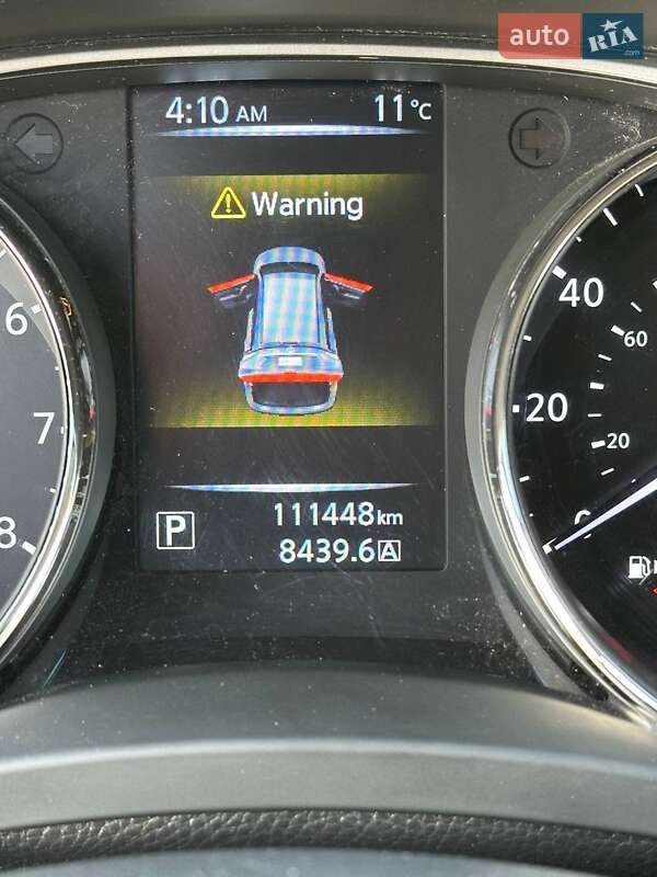 Внедорожник / Кроссовер Nissan Rogue 2015 в Киеве